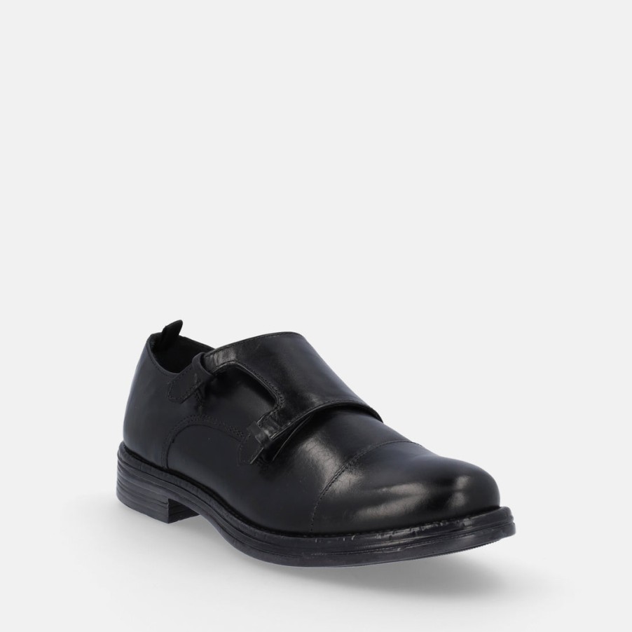 Man STUDIO MODE | Shoes With Buckle