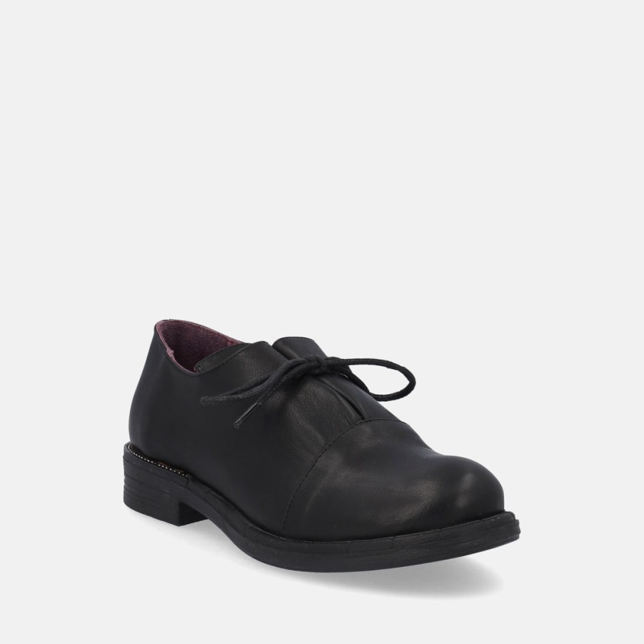 Woman WELL | Bueno Lace-Up Shoe