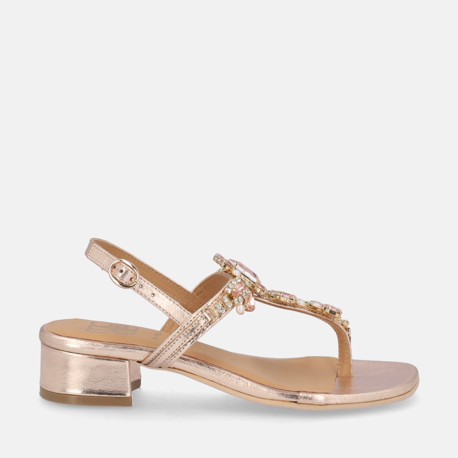 Woman STUDIO MODE | Studio Mode Flip Sandals