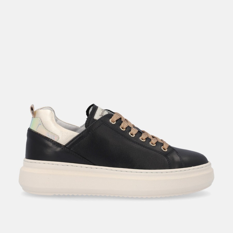 Woman BLACK GARDENS | Nero Giardini Sneakers